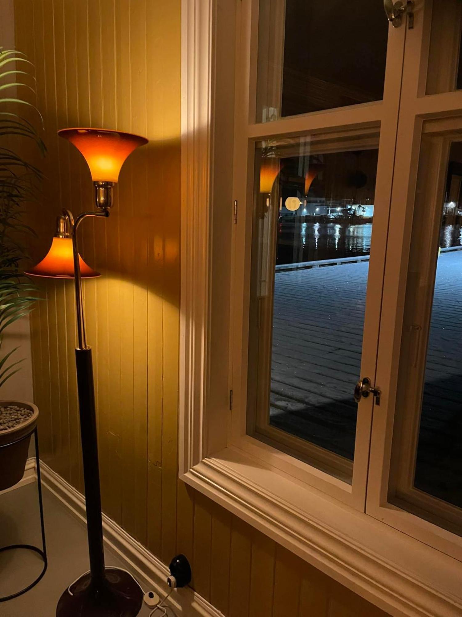 1. Etg I Dampskipsbrygga, Lodingen Havn Экстерьер фото